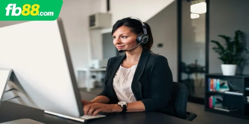 Liên hệ FB88 bằng Chatbox